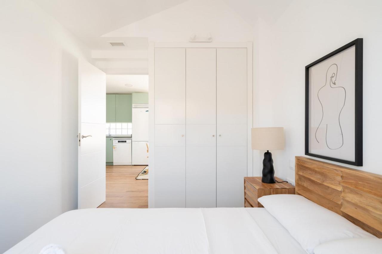 Atico Reformado En Madrid Rio Alquiler Temporal Apartment Exterior photo